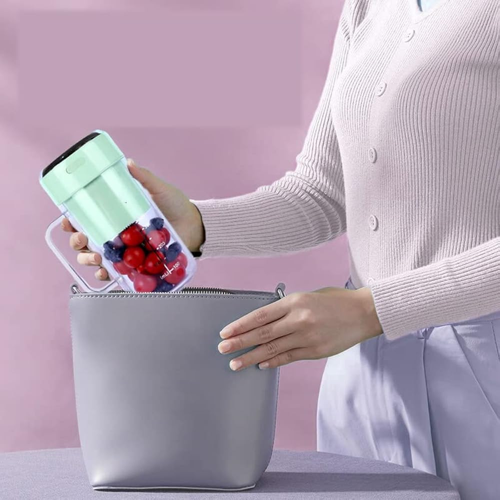 Blender portabil, ușor de transportat, ideal pentru călătorii și stil de viață activ – design ergonomic, potrivit pentru utilizare zilnică sau la birou.