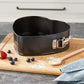 Set 3 Forme pentru Prăjituri, Inima, Patrat, Rotund, Baza detasabila, acoperire antiaderenta, 24 cm/26 cm/28 cm - Promagg.ro